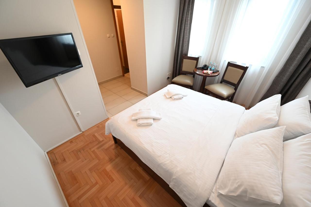 Hotel "Jkc Banja Luka" 외부 사진