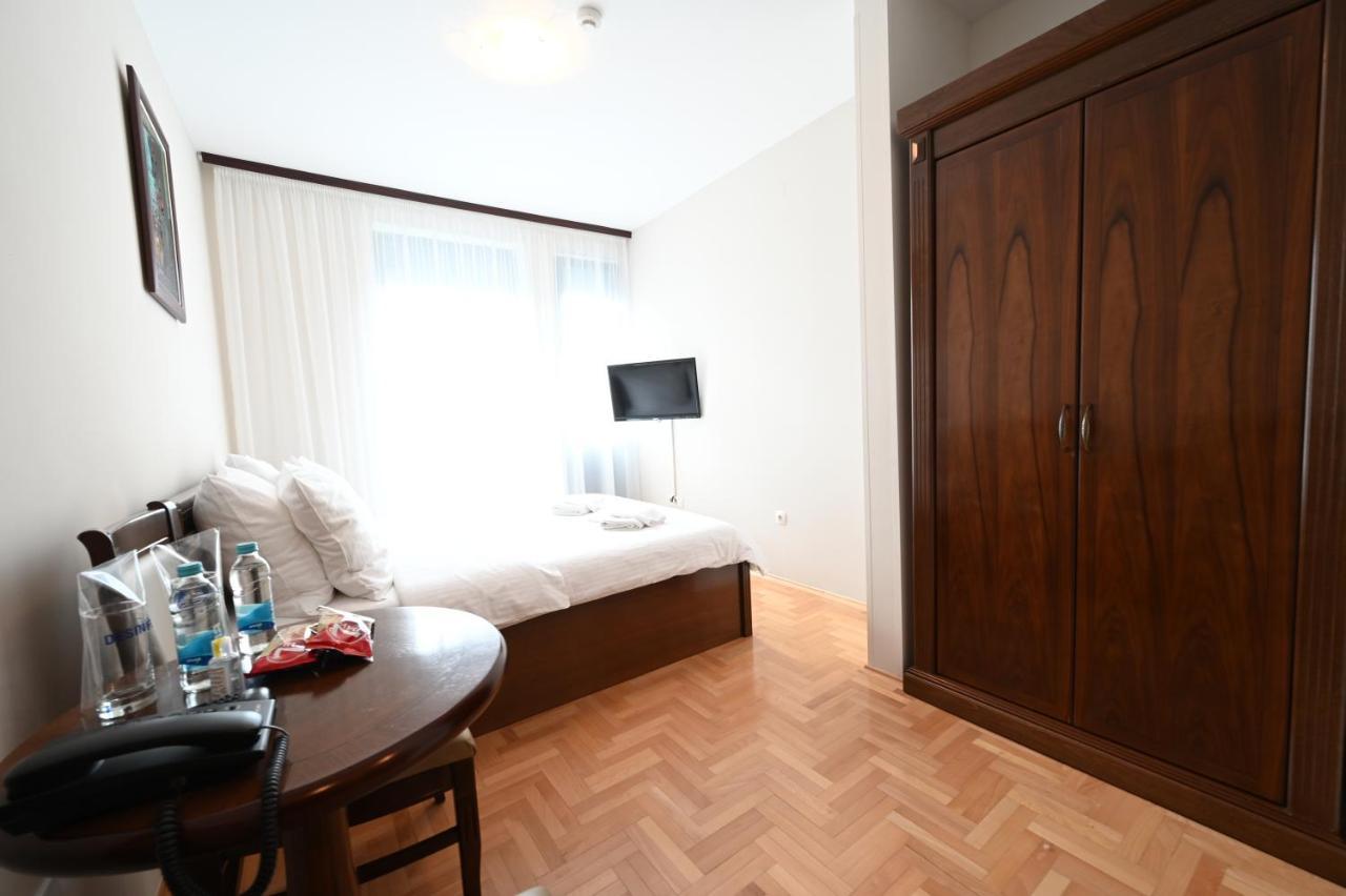 Hotel "Jkc Banja Luka" 외부 사진